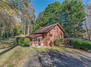 39 Warrior Dr, Tryon, NC 28782