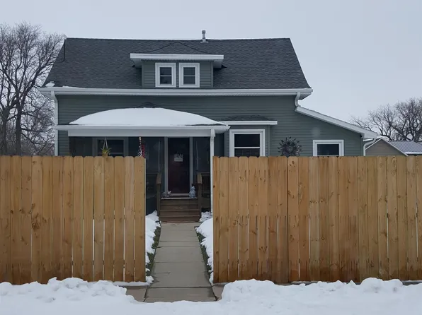 836 Warren St, Trumbull, NE 68980