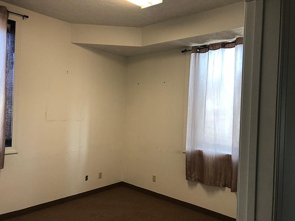 2nd image of 3 Railroad Ave #1-B