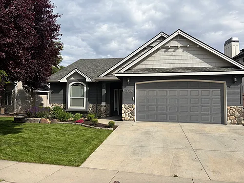 2025 W Marten Creek Dr Photo 1