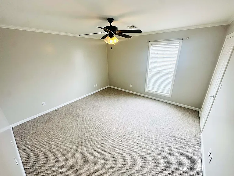 121 Judice Meadows Ln — Photo 8