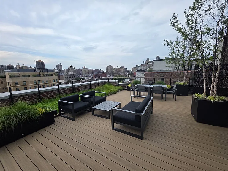 170 W 81st St #1-C — Photo 12