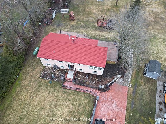 3rd image of 3778 Harrys Ln W