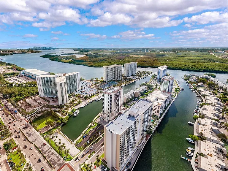 16001 Collins Ave #406 — Photo 18