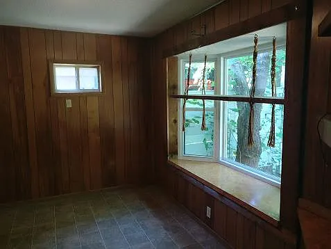 1351 N Stephens Ave — Photo 6