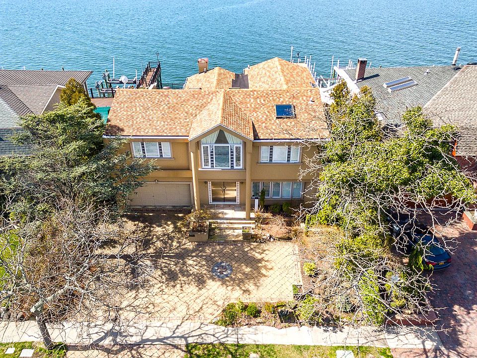 3451 E Bay Ct, Merrick, NY 11566 Zillow