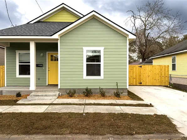 1207 Love Street, Savannah, GA 31415