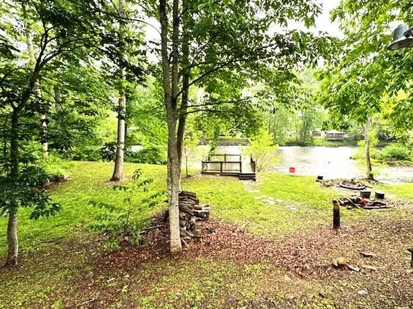 131 N River Rd, Covington, VA 24426