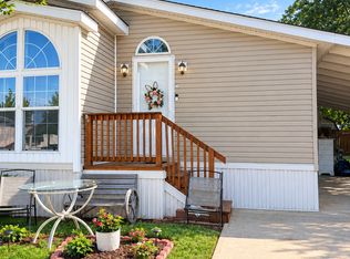 103 Charabanc Ln, Wheeling, IL 60090