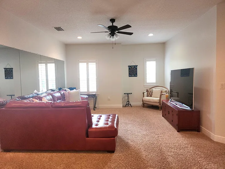3127 W Waverly Ave — Photo 8