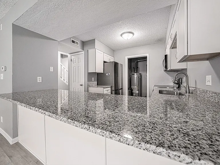 4123 N 45th Street Ct — Photo 3