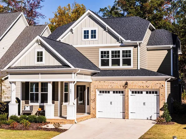 241 Emory Bluffs Dr, Holly Springs, NC 27540