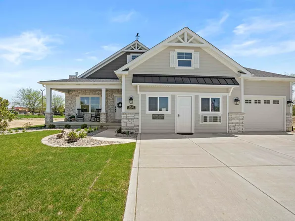 1540 Brackenbury Ln, Crown Point, IN 46307