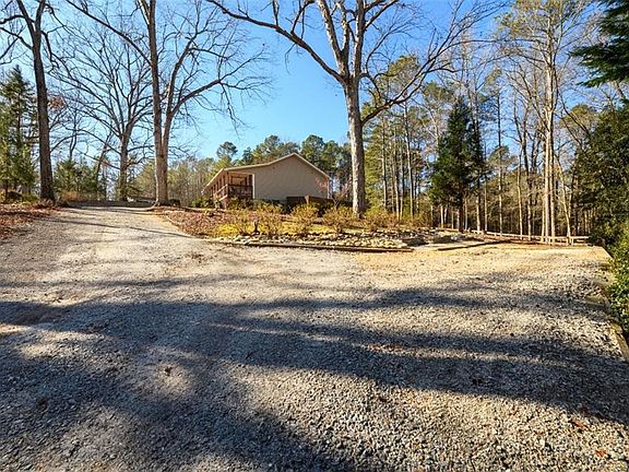 4th image of 255 Bob Holman Rd