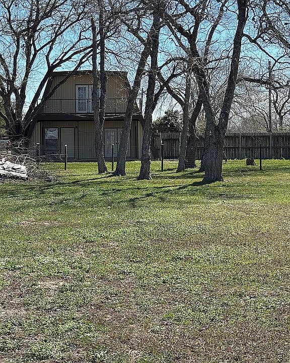 1st image of 108 Russell Rd