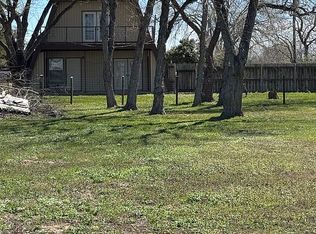 108 Russell Rd, Victoria, TX 77904