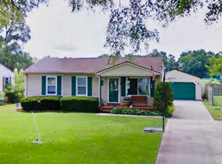 834 W Hamburg St, Pinckney, MI 48169