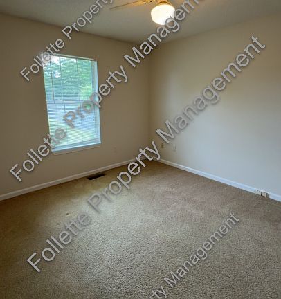 4th image of 57 Stone Dr #2
