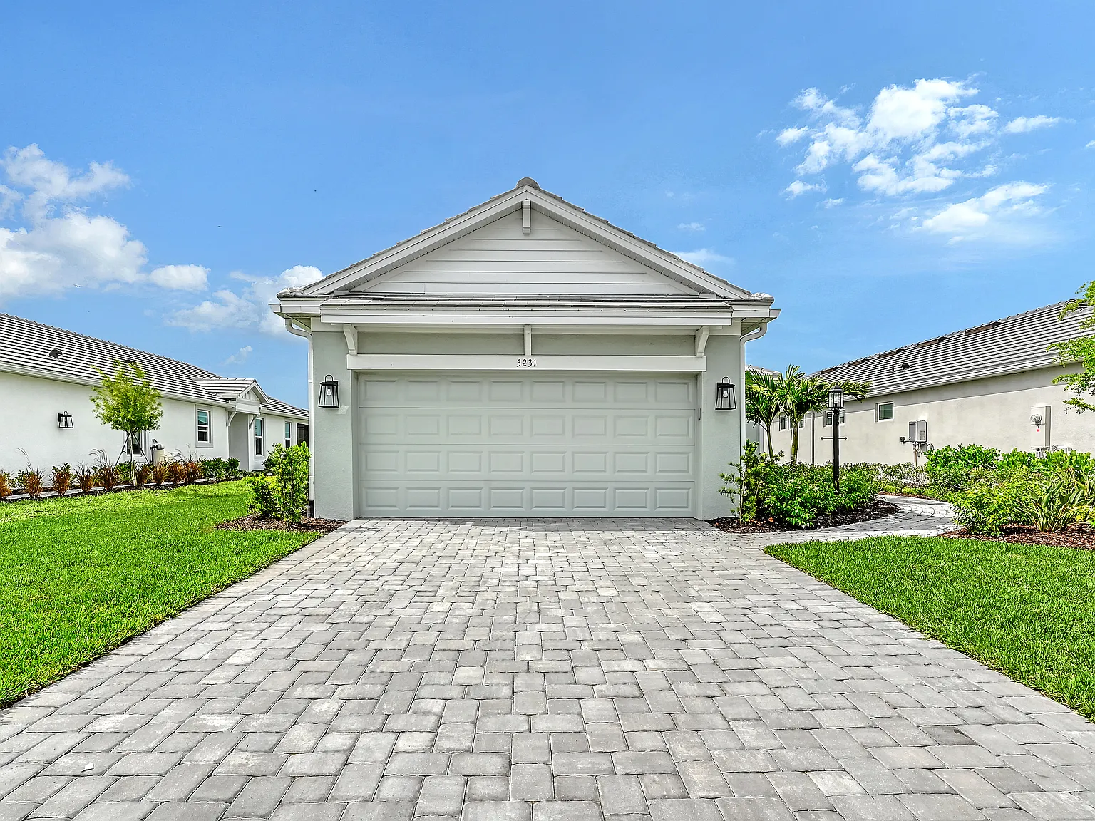 2 bed, 1689 sqft, $8,000 — Photo 3