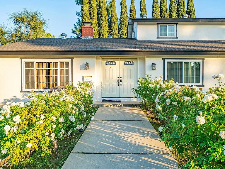 416 Camaritas Dr — Photo 46