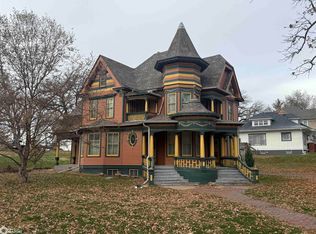 504 N Cherry St, Avoca, IA 51521