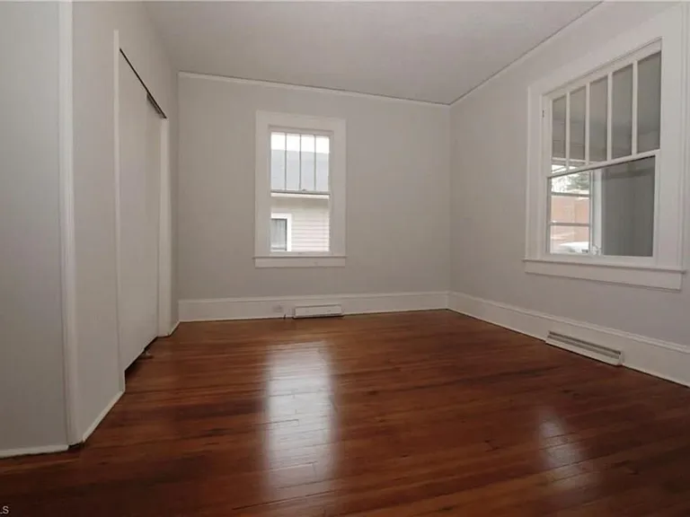 140 W Acadia Ave — Photo 11