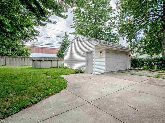 5th image of 30107 Champine St