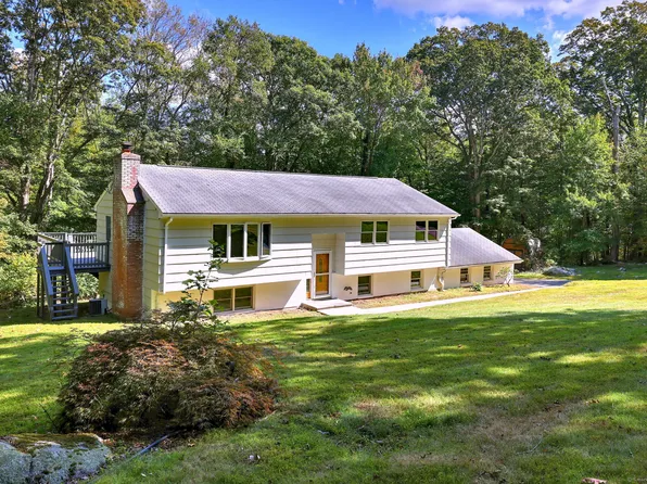 20 Falcon Lane, Bethany, CT 06524