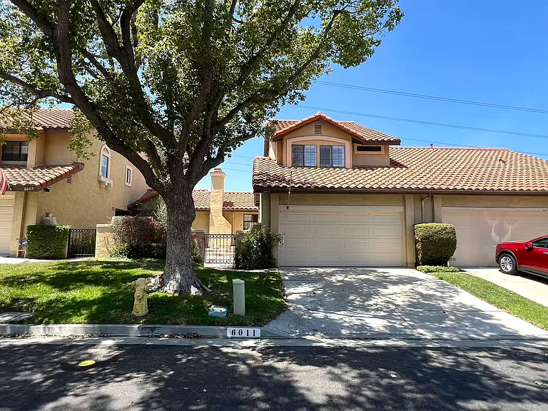 6011 E Montefino Ln — Photo 1