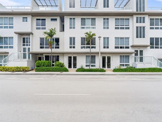 10509 NW 66th St, Doral, FL 33178