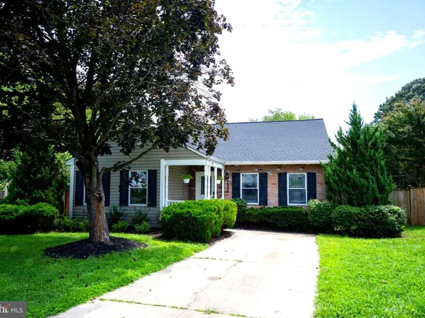 7946 Royal Mint Pl, Pasadena, MD 21122