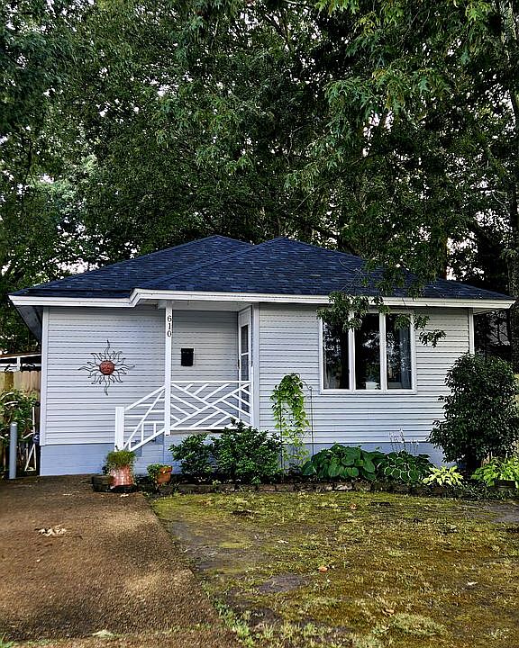 1st image of 610 Virginia Ave