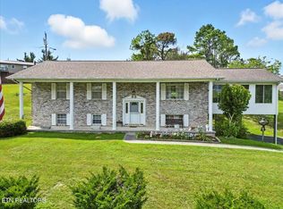 1719 Boone Cir, Tazewell, TN 37879