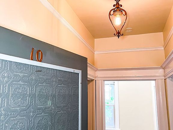 4th image of 1615 15th Ave #10