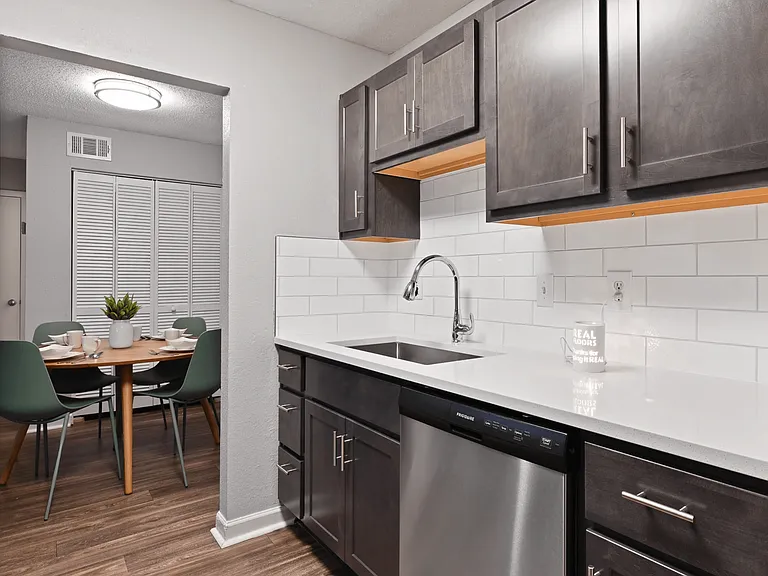 Premier Apartments — Photo 9