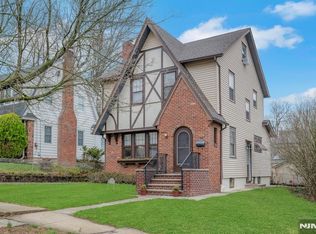 52 Morningside Rd, Fairfield, NJ 07044