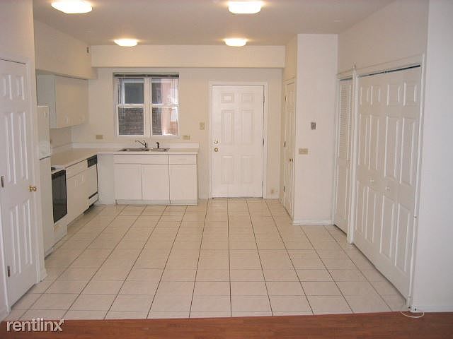 1st image of 847 N Milwaukee Ave Unit 4