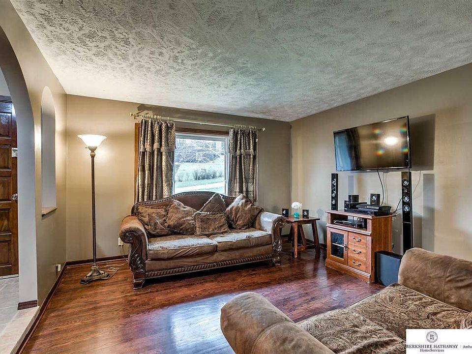 1st image of 1315 Elizabeth Dr