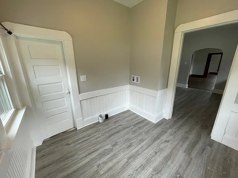 312 S Main St — Photo 16