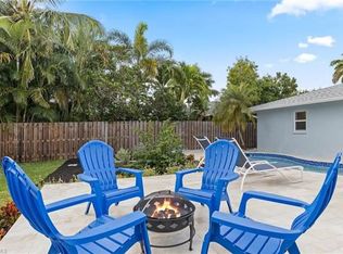 724 108th Ave N, Naples, FL 34108