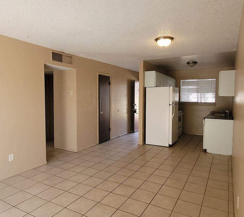 1st image of 505 W Griggs Ave #D4