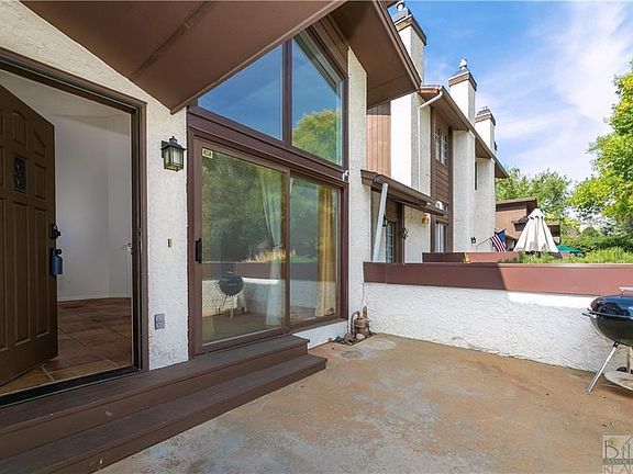 3rd image of 2302 Rehberg Ln