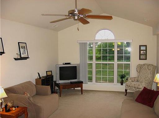 4th image of 28191 Oakmonte Cir E #1