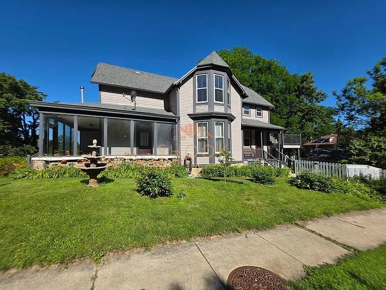 650 Romig St — Photo 2