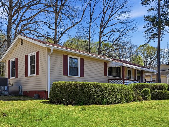 3rd image of 1144 Evans Rd