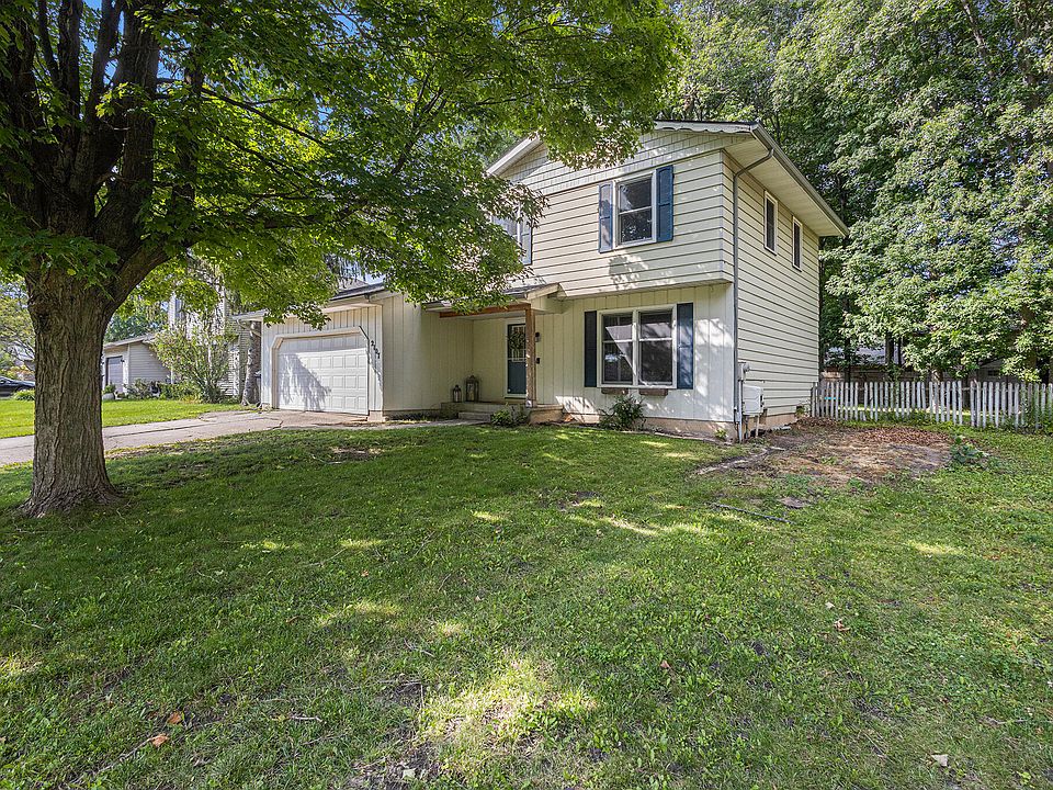 1st image of 2107 Bayham Dr SE