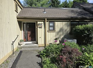 657 Heritage Vlg #A, Southbury, CT 06488