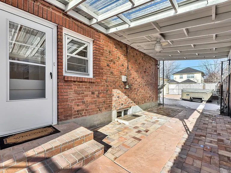 2306 W Madison Ave — Photo 47