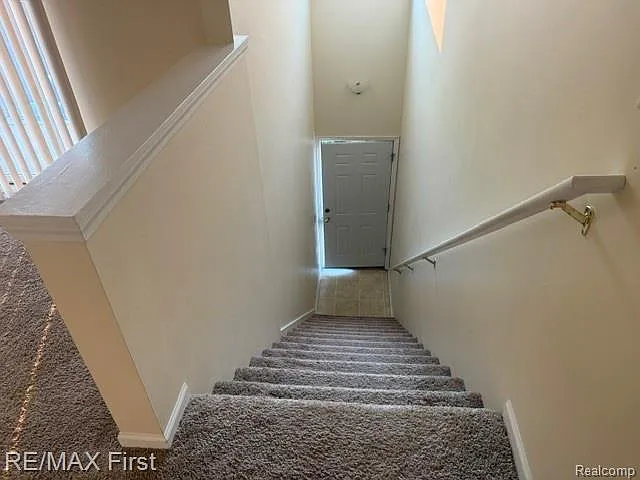43234 Fountain Dr — Photo 4