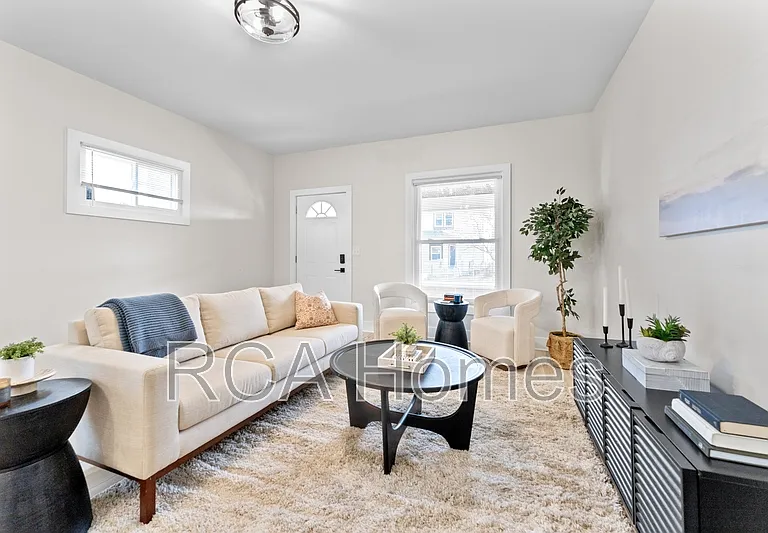 20 N Gray St — Photo 5